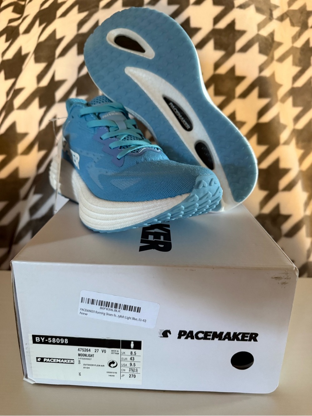 Pacemaker Men’s Low Top Lace-Up Athletic Sneaker Blue/White Solid